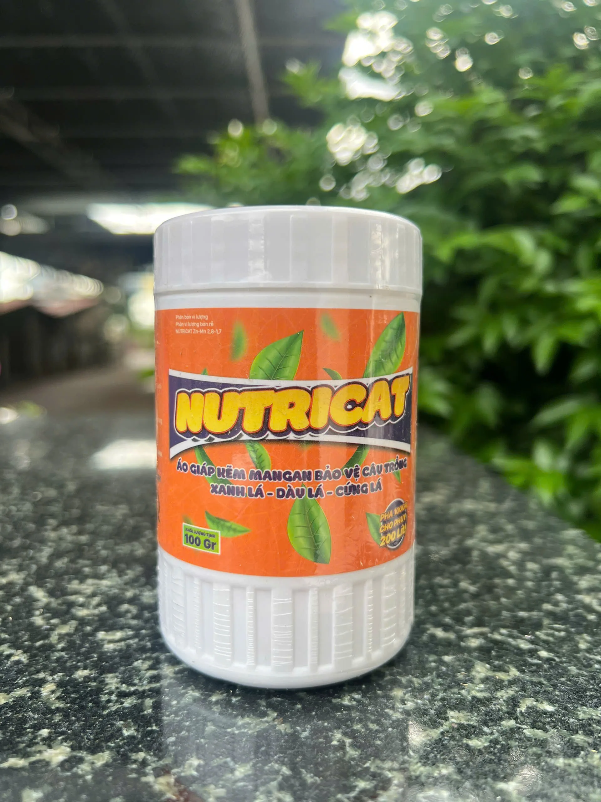 NUTRICAT- Cung cấp vi lượng kẽm và mangan ở dạng cây trồng dễ tiêu.